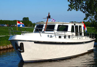Iris 2- 4 persons with large open cockpit
