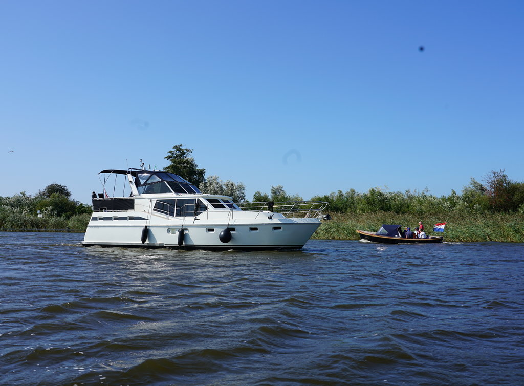 Motoryacht „Jupiter“ 6 to 8 persons